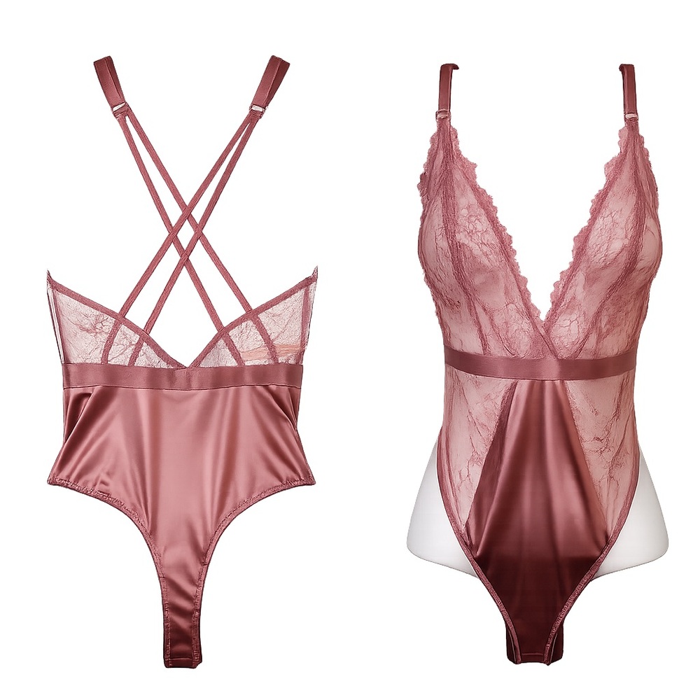 NWT Auden Lace Bodysuit in Mauve M